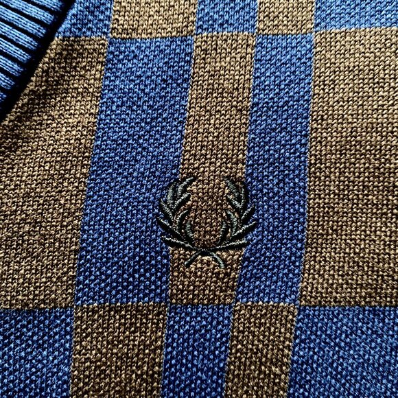 Fred Perry Heavy Checkered Cotton V-Neck Sweater Vest. Large. - Picture 2 of 7